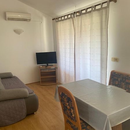 Apartments Nautica Barbat na Rabu Kültér fotó