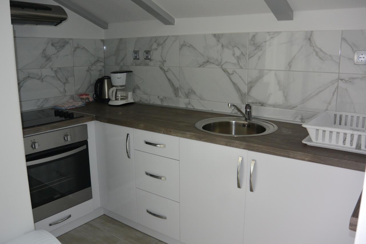 Apartments Nautica Barbat na Rabu Kültér fotó