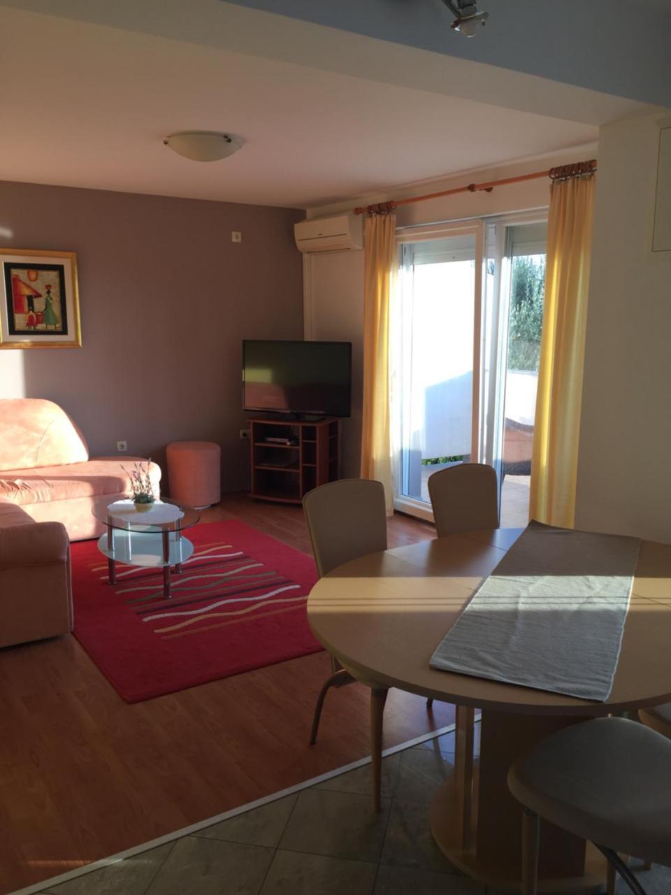 Apartments Nautica Barbat na Rabu Kültér fotó